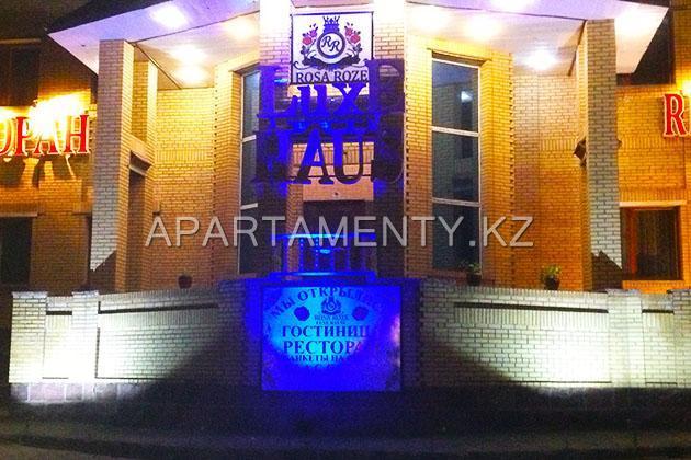 Rosa Roze Luxe House Hotel คารากันดี ภายนอก รูปภาพ